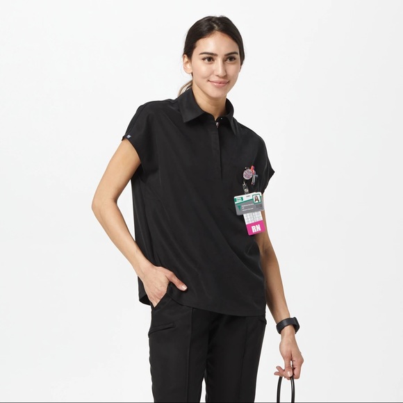 Mediclo Polo Scrub Top Capri: Collared Scrub Top - Picture 2 of 7